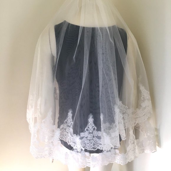 VTG Tulle with Applique Floral Lace 2-tier Wedding Veil White - Picture 7 of 15